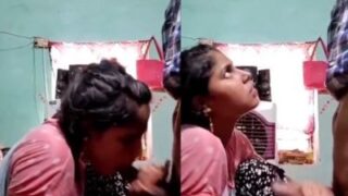 Adik Genit Membuka Selangkangan Untuk Kakaknya Dalam Adegan Panas Ala Desi