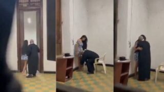 Bapa Gereja Menikmati Kemesraan Gadis Muda Yang Menggairahkan
