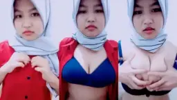 Ukhty Seksi Menggoda Meremas Payudara Montok Dan Berisi