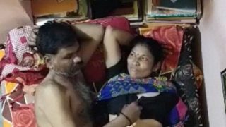 Video Panas Pasangan India Dewasa Beredar Bebas Di Internet
