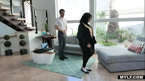 Kylie Kingston, Arab Milf Yang Menggila Pada Kontol Muda