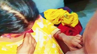 Bokep India: Bhabhi Ketat Dikocok Dari Belakang Sambil Merintih Dalam Bahasa Hindi