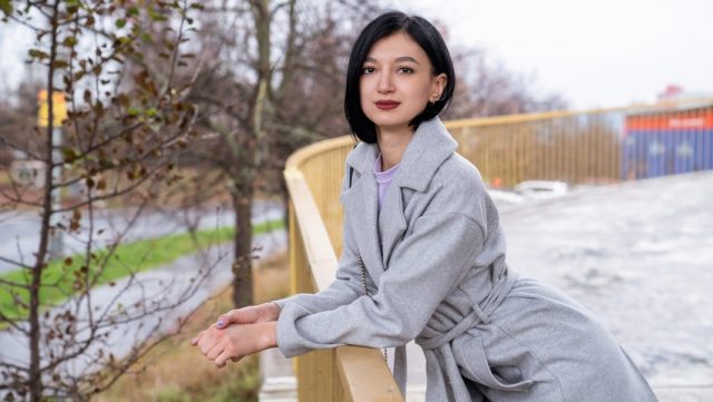 Agen Rahasia – Gadis Rusia Pendiam Yang Menggoda