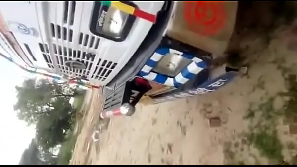 Bercinta Ala India Di Atas Truk