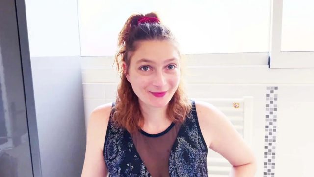 Charlotte 32 Tahun, Dibimbing Lyia Ke Dalam Kenikmatan Penuh Nafsu Yang Mengguncang
