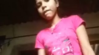 Gadis Desa Selfie Telanjang Sendirian