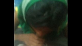 Desi Auntie Jadi Pengemis Di Kereta Lokal, Ngeseks Panas Di Gerbong Penuh