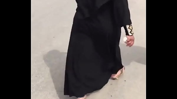 Goyangin Pantat Montok Sampai Basah Kuyup, Siap Dimainin Brutal.