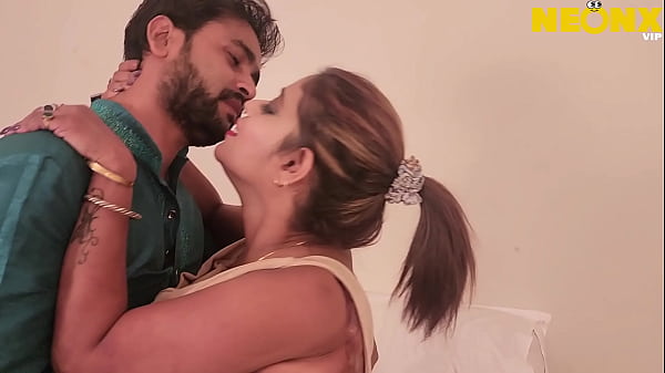Hot Bhabhi Digigit Kontol Muda Devar (audio Hindi)