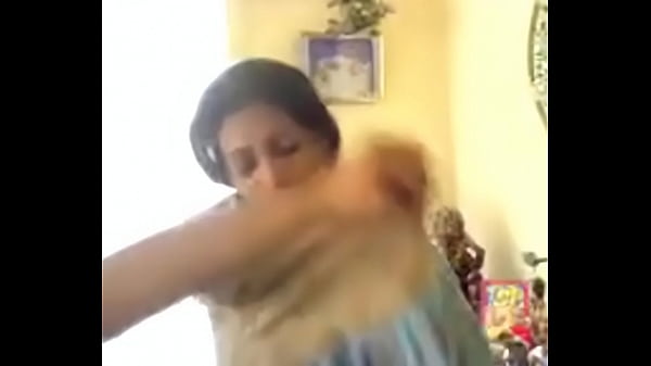 Malu-malu Tapi Pengen Digaruk, Si Desi Udah Pegang Kontol Pacar Sendiri