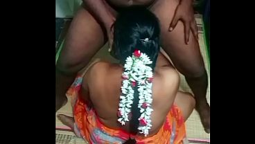 Ibu Rumah Tangga India Main Seru Sama Om-om Kampung