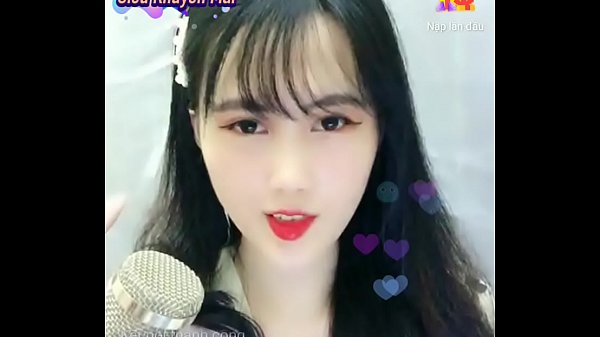 Tonton Live Hot Abis, Cewek Asia Seksi Goyang-goyang Di Uplive Bikin Makin Tegang.