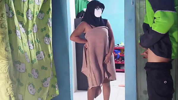 Kepergok Tukang Ojol Pas Lagi Colmek, Malu Setengah Mati!