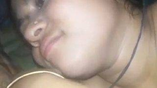Aunty India Utara Ngewe Sambil Nyedot Kontol, Crot Di Mana-mana