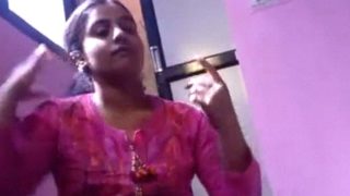 Video Hindixxx Bikin Muncrat, Suara Erangan Basah Bikin Horny