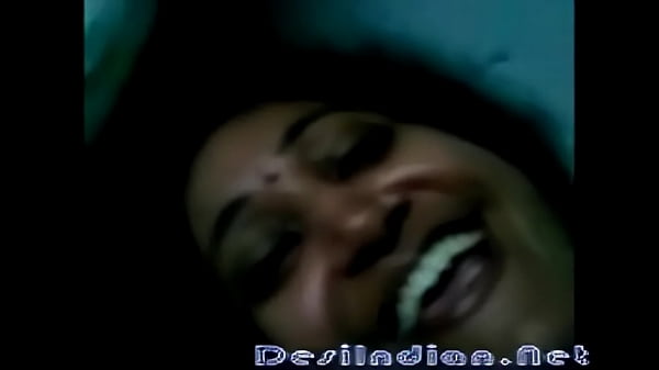 Desi Cute Telugu Aunty, Sange Bikin Ngilu, Goyangannya Bikin Panas Dingin.