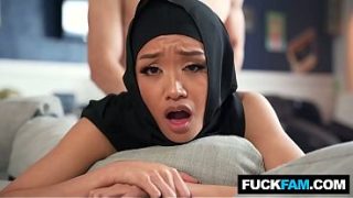 Hijabi Kena Budaya Amerika, Jade Kimiko Dibuat Ngakak Sama Parker Ambrose
