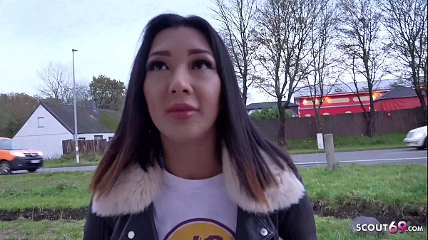 Jerman Pramuka – Cewek Thailand Seksi Kitty Dari Flensburg Di Casting Jalanan Beneran Digenjot