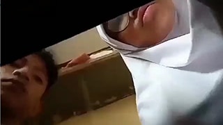 Bokep Indo Skandal Abg Sekolah Grepe-grepe Mesum Diam-diam Di Kelas Lagi