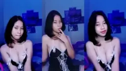 Caca Lagi Mainin Tits Nya Sendiri Sampe Berasa