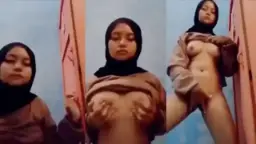 Hijab Smp Montok, Toket Bulat Sambil Colmek Sendiri.