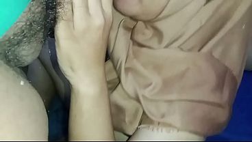 Istri Temen Ngajakin Bercanda, Minta Dihajar Kontol – Update – Doi Ngeloyor Minta Digenjot