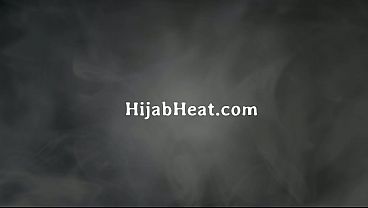 Bosok Banget, Cewek Arab Muslim Sok Suci Digebrak Rame-rame Di Kantor.