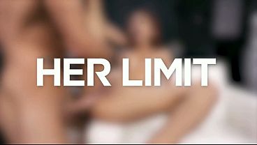 Cewek Asia Ramping Pake Lingerie Pink… Diminyaki Habis Dan Ditusuk Keras Di Lubang Belakang