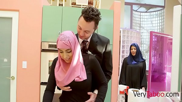 Tante Arab Berhijab Ngentot Ella Knox Sampai Meringis