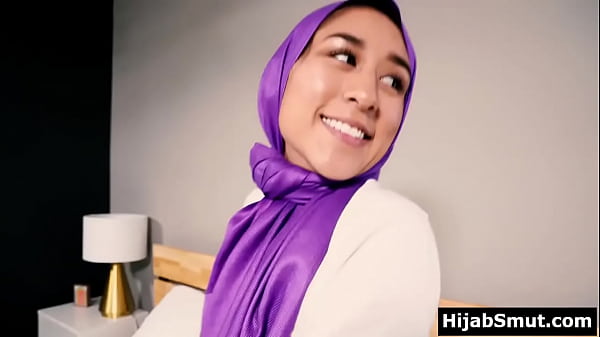 Gadis Arab Berhijab Ngentot Tanpa Izin Orang Tua